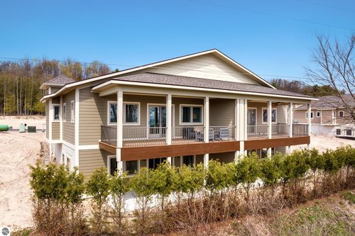 764 N Waypoint Cir, Suttons Bay, MI, 49682-9675 | Card Image