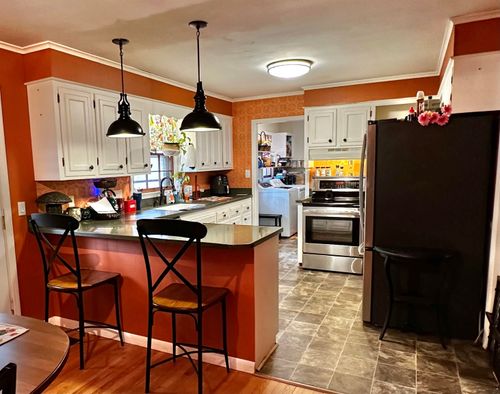 126 Towles Ct, Spartanburg, SC, 29307-5132 | Card Image