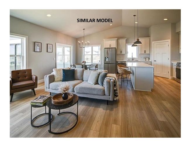 6643 Royal View Dr, Home with 4 bedrooms, 3 bathrooms and null parking in Deforest WI | Image 4