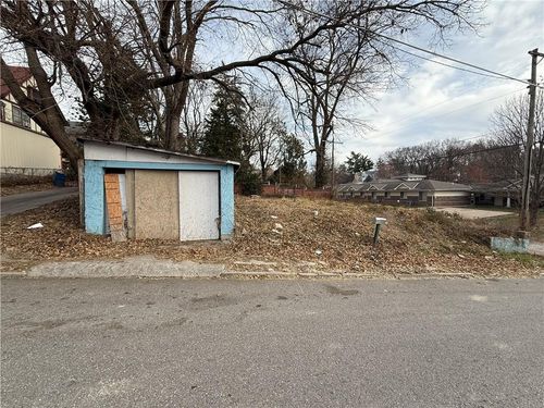521 N 19th St, Saint Joseph, MO, 64501-2018 | Card Image