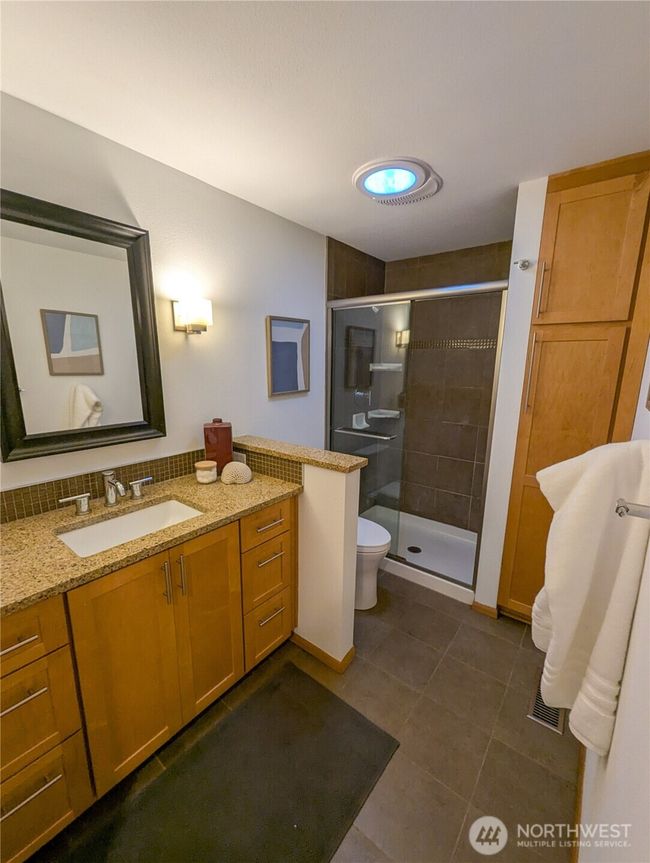 Primary Bath | Image 17