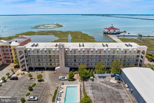 204-p1-105 56th St, OCEAN CITY, MD, 21842-3914 | Card Image