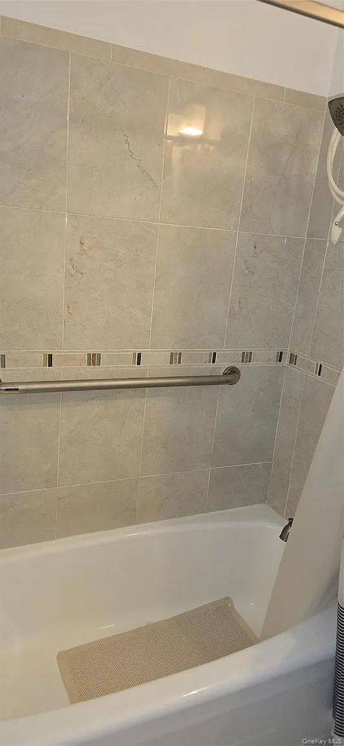 0-3410 De Reimer Ave, Bronx, NY, 10475-1518 | Card Image