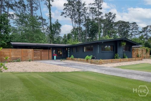 1327 Lavon Ave, Savannah, GA, 31406-6926 | Card Image