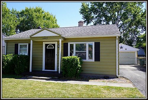 6442 Lincoln Ave, Lockport, NY, 14094-6105 | Card Image