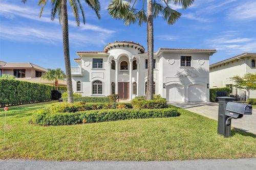 642 Palm Dr, Hallandale Beach, FL, 33009-6536 | Card Image