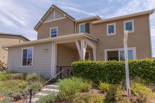 451 Olinda Way, Santa Paula, CA, 93060-8005 | Card Image