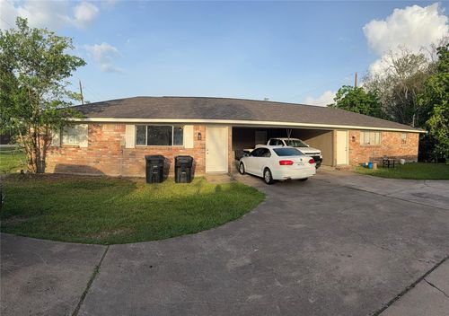 610 Verhalen Rd, Alvin, TX, 77511-5375 | Card Image
