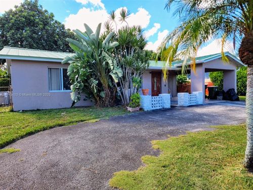 2633 Nw 9th Ln, Wilton Manors, FL, 33311-2320 | Card Image