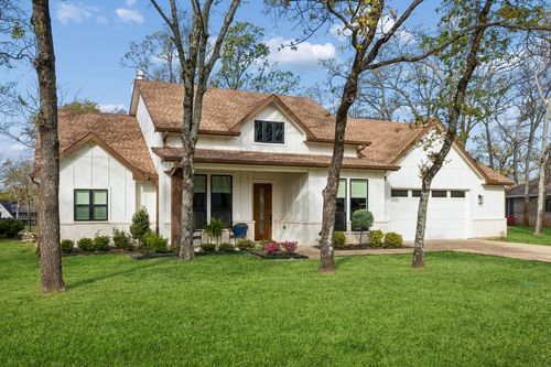 207 Colonial Dr, Mabank, TX, 75156-8933 | Card Image