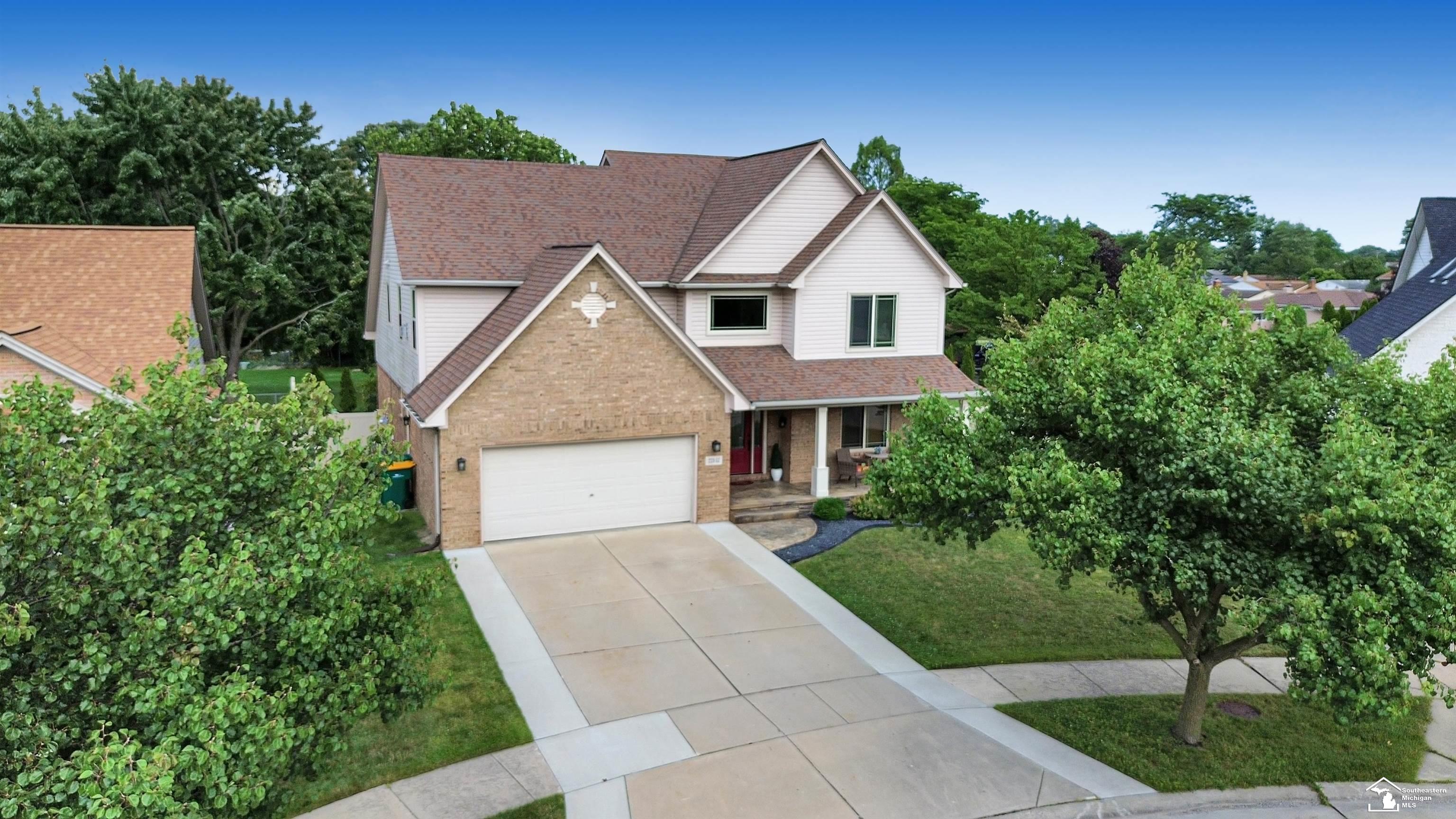 Lilly Ct, Trenton, MI 48183
