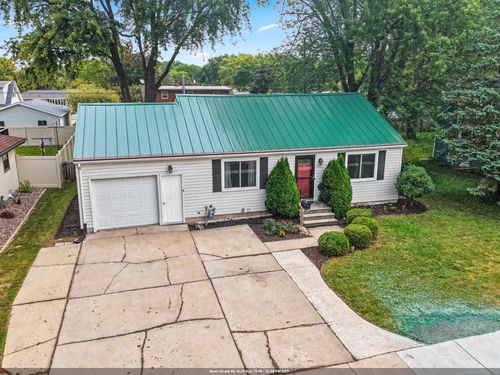 991 Suburban Drive, DE PERE, WI, 54115 | Card Image