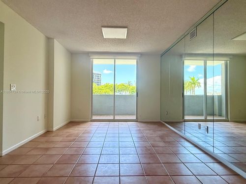 apt-906-185 Se 14th Ter, Miami, FL, 33131-3415 | Card Image