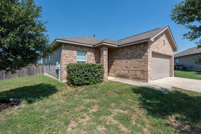 480 Waterloo Dr, House other with 3 bedrooms, 2 bathrooms and 4 parking in Kyle TX | Image 4