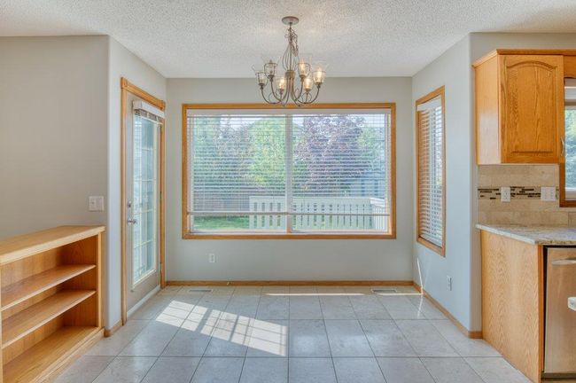 206 Valley Glen Bay Nw, Home with 4 bedrooms, 3 bathrooms and 4 parking in Calgary AB | Image 13