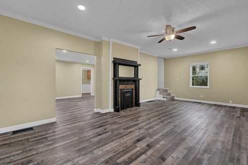 61 Rosebud Ave, Newark, OH, 43055-6634 | Card Image