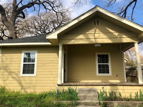 905 Isbell Rd, Fort Worth, TX, 76114-3412 | Card Image