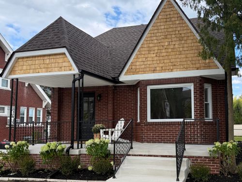 1935 Church Pl, Trenton, MI, 48183-2148 | Card Image