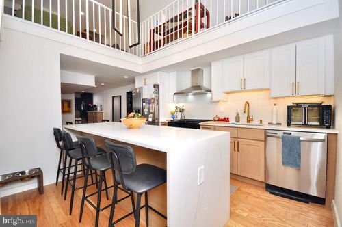 1525 Rodman St, PHILADELPHIA, PA, 19146-1628 | Card Image