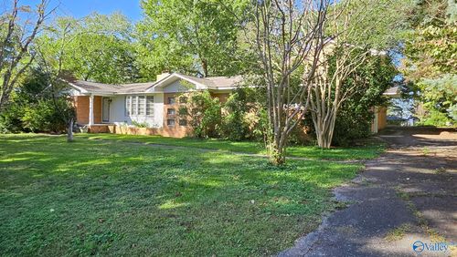 7904 Corvette Dr Se, Huntsville, AL, 35802-3118 | Card Image