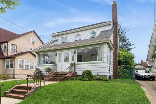 192-10 104th Ave, Saint Albans, NY, 11412-1114 | Card Image