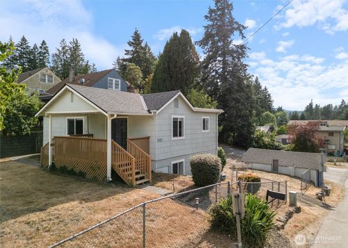 3311 Rodgers Street, Bremerton, WA, 98312 | Card Image