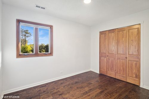 2897 87th St, Darien, IL, 60561-1738 | Card Image