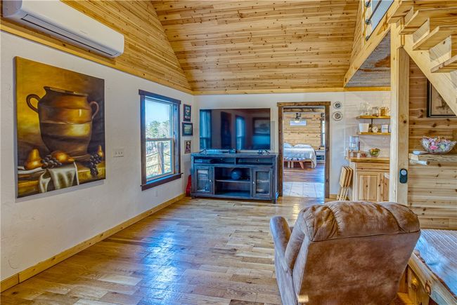 9232 Cranenest Ln W, House other with 2 bedrooms, 3 bathrooms and null parking in Omaha AR | Image 4