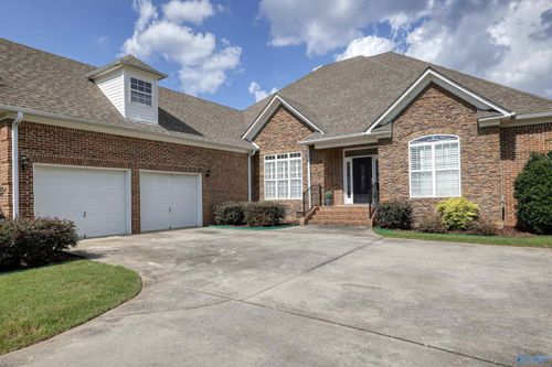 105 Brac Cir Sw, Huntsville, AL, 35824-3120 | Card Image