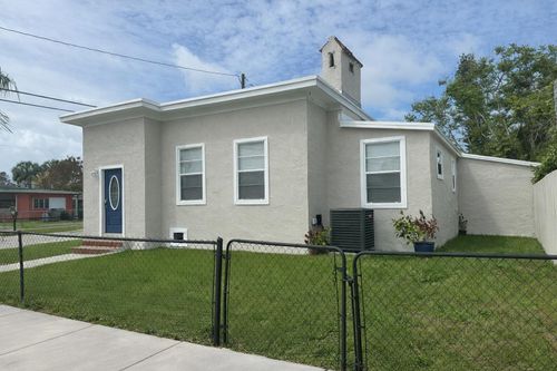 139 Alma Ct, Fort Pierce, FL, 34950-8818 | Card Image