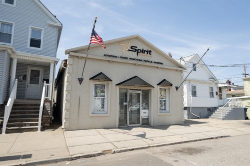 139 S S Main St, Hackensack, NJ, 07601-5312 | Card Image