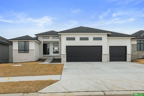 5811 N 197th St, Elkhorn, NE, 68022-6587 | Card Image