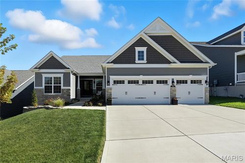 734 Crested Point Dr, Eureka, MO, 63025-4153 | Card Image