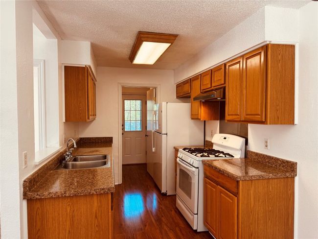 1917 Margalene Way, Home with 3 bedrooms, 2 bathrooms and 2 parking in Austin TX | Image 6