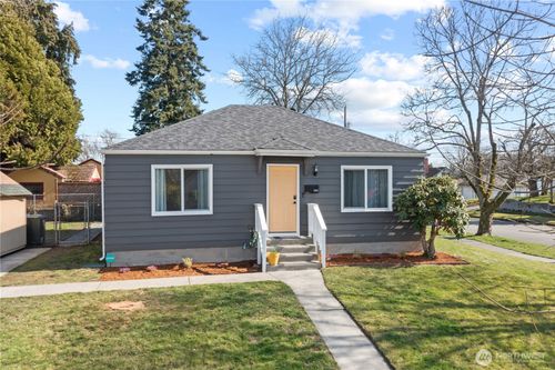 4539 S L St, Tacoma, WA, 98418-3734 | Card Image