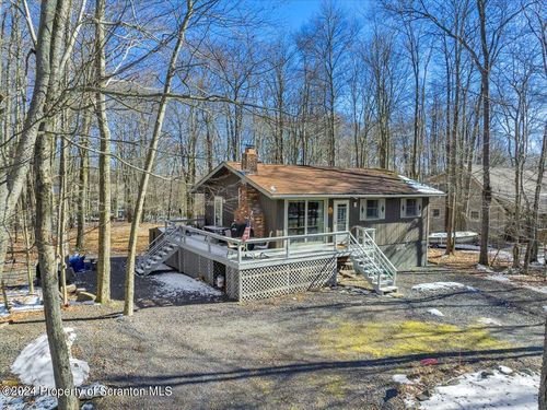 33 Lehigh River Dr S, Clifton Twp, PA, 18424-8991 | Card Image
