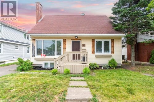 51 Walsh St, Moncton, NB, E1C6W6 | Card Image