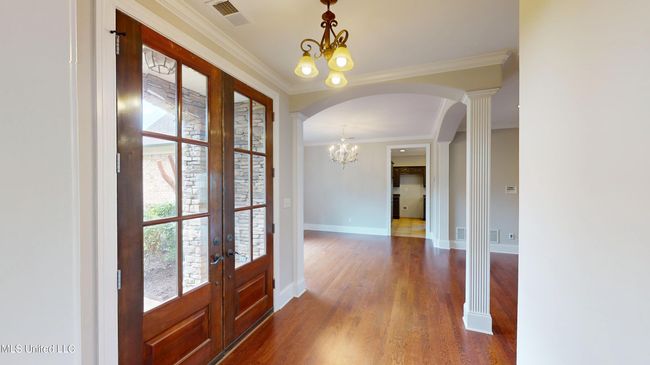 1377-Notting-Hill-Loop-07112025_011040 | Image 6