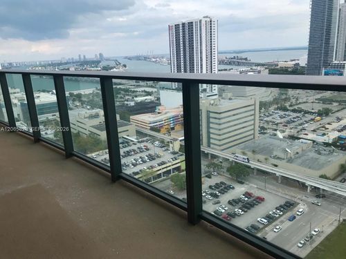 3009-1600 Ne 1st Ave, Miami, FL, 33132-1212 | Card Image