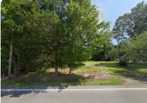 1239 N Main St, Tennessee Ridge, TN, 37178-4024 | Card Image