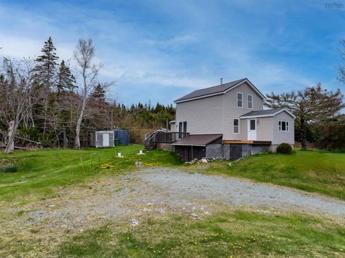 28111 Highway 7, Moser River, NS, B0J2K0 | Card Image