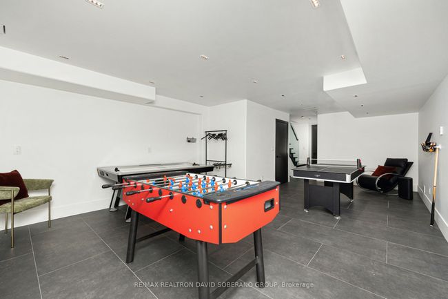 102 Ulster St, House attached with 4 bedrooms, 5 bathrooms and 1 parking in Toronto ON | Image 44