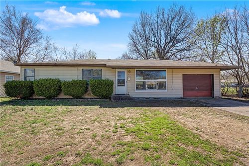 1825 Mcray Avenue, Springdale, AR, 72762 | Card Image