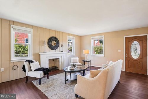 206 Timberwood Ave, Silver Spring, MD, 20901-2423 | Card Image