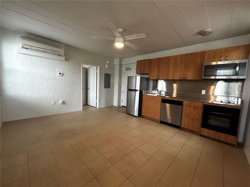 11-844 5th Ave S, St Petersburg, FL, 33701-4503 | Card Image