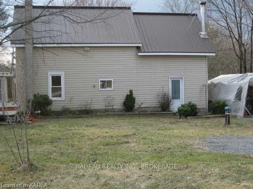 3761 Battersea Rd, South Frontenac, ON, K0H1X0 | Card Image