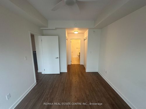 107-150 Sabina Dr, Oakville, ON, L6H0W3 | Card Image