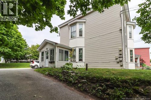 269 Millidge Ave, Saint John, NB, E2K2M9 | Card Image
