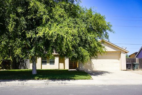 12461 Quicksilver St, Waterford, CA, 95386-9317 | Card Image