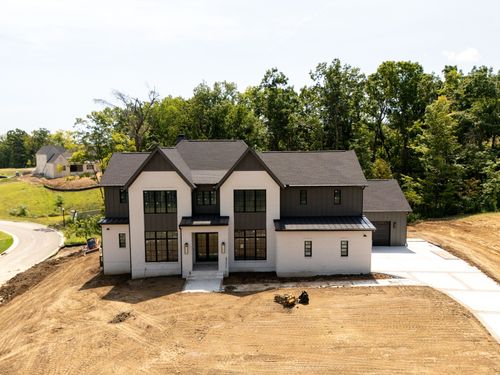 9405 Dewaal Rdg, Brentwood, TN, 37027-2134 | Card Image